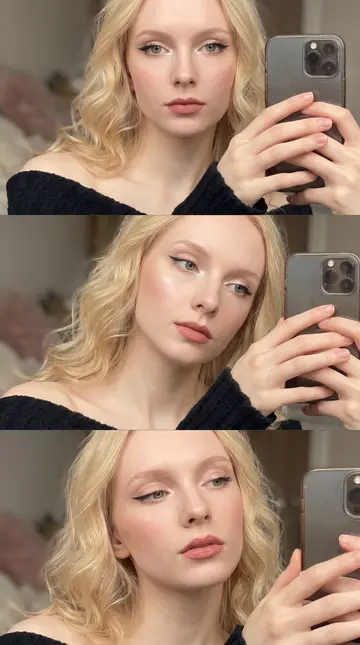 Триптих зеркальное селфи — AI фотосессия (AI-образ)